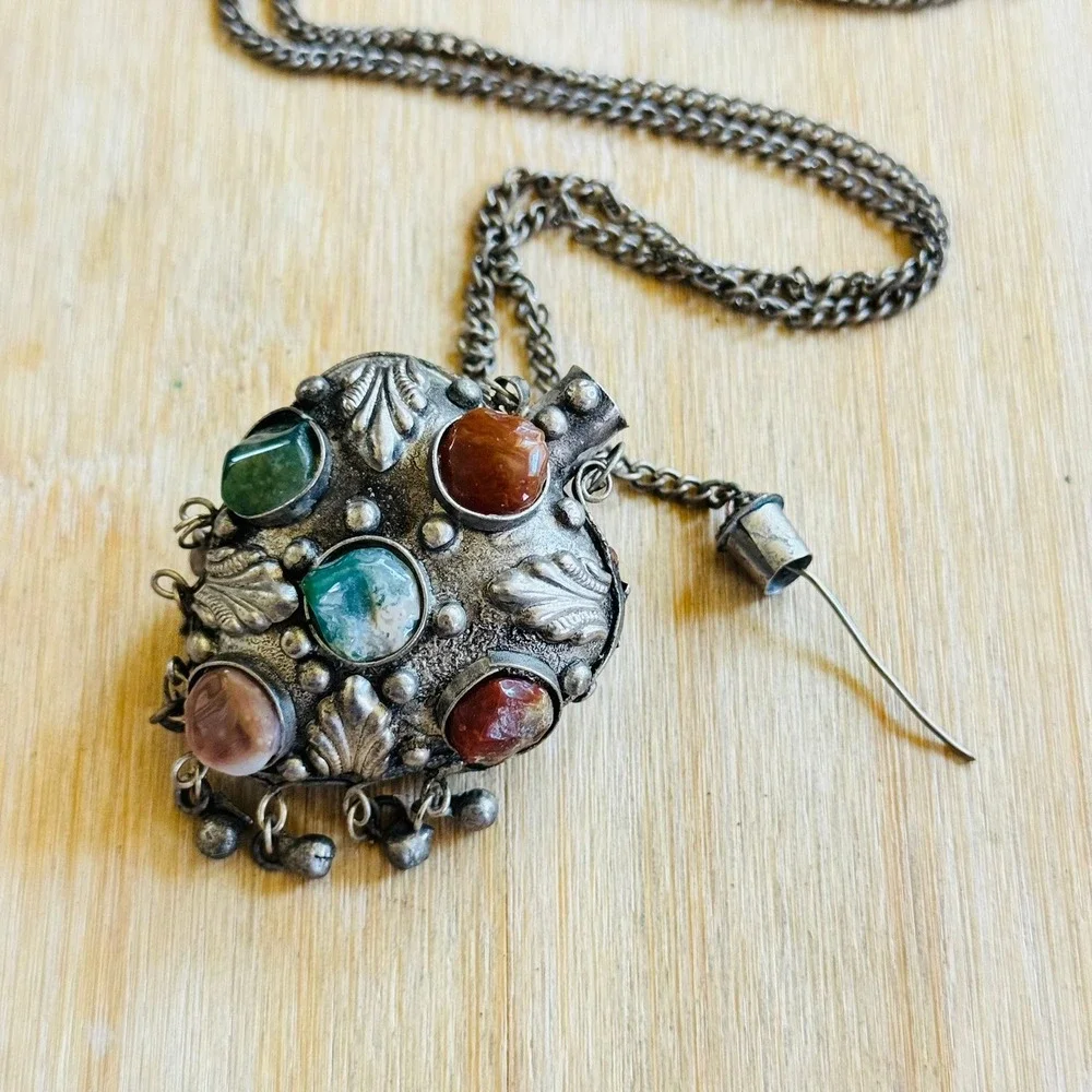 VTG Snuff Poison Perfume Bottle Box Necklace Pendant Agate Stone Rare Retro 30